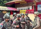 Satgas Damai Cartenz Hadir di Tengah Warga Muara Puncak Jaya Lewat Patroli Jalan Kaki
