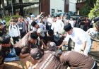 Polda Jabar Sembelih dan Distribusikan 160 Hewan Qurban Pada Hari Raya  Idul Adha 1447 H/2026