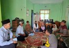 Bhabinkamtibmas Polsek Rajadesa Kawal Penyaluran BLT DD Desa Sirnabaya, Pastikan Bantuan Berjalan Aman dan Tertib