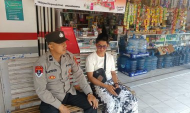 Bhabinkamtibmas Polsek Cihaurbeuti Sambangi Tokoh Pemuda, Perkuat Sinergi Jaga Kamtibmas